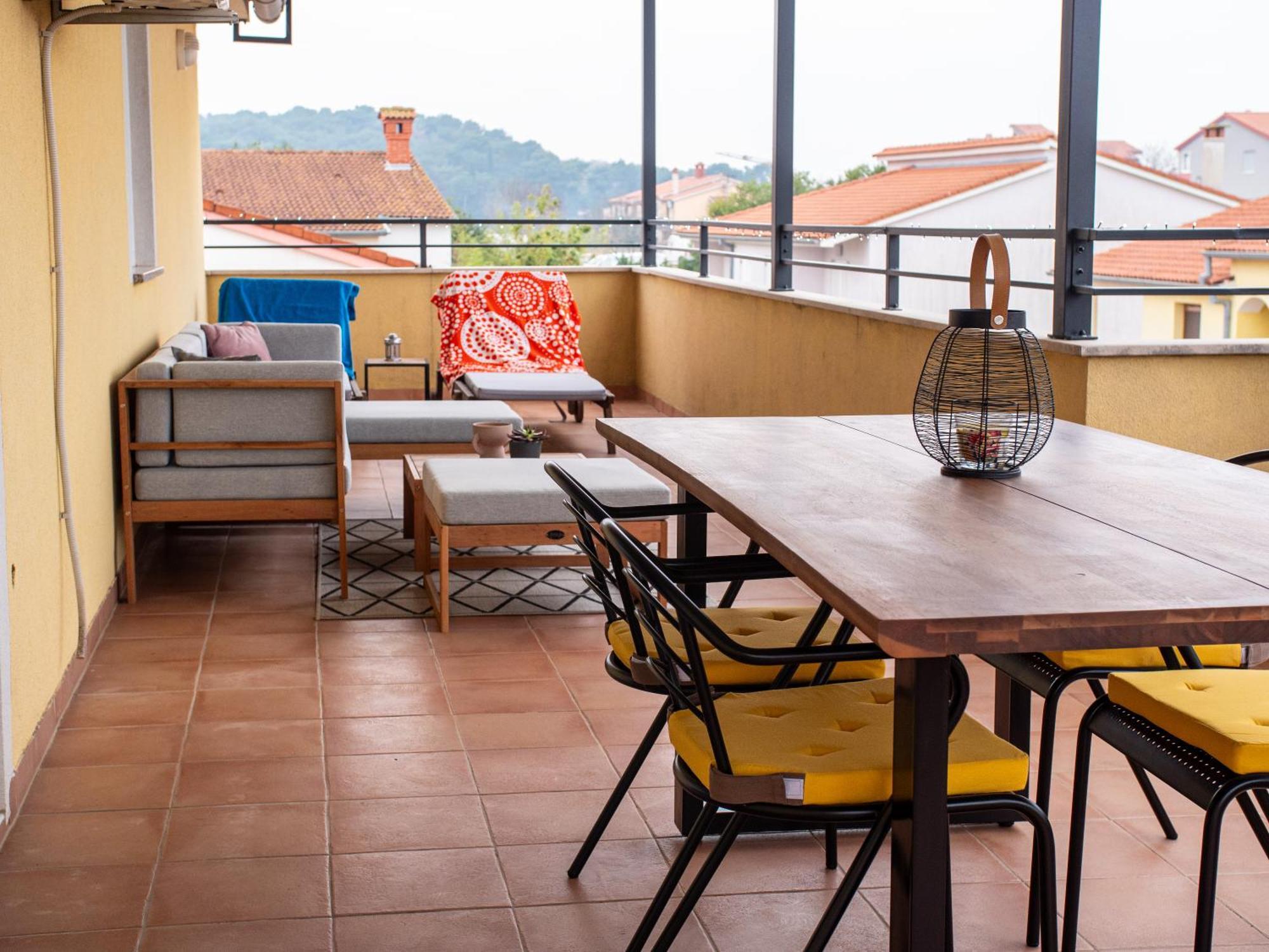 Jacqueline Apartment พูลา ภายนอก รูปภาพ
