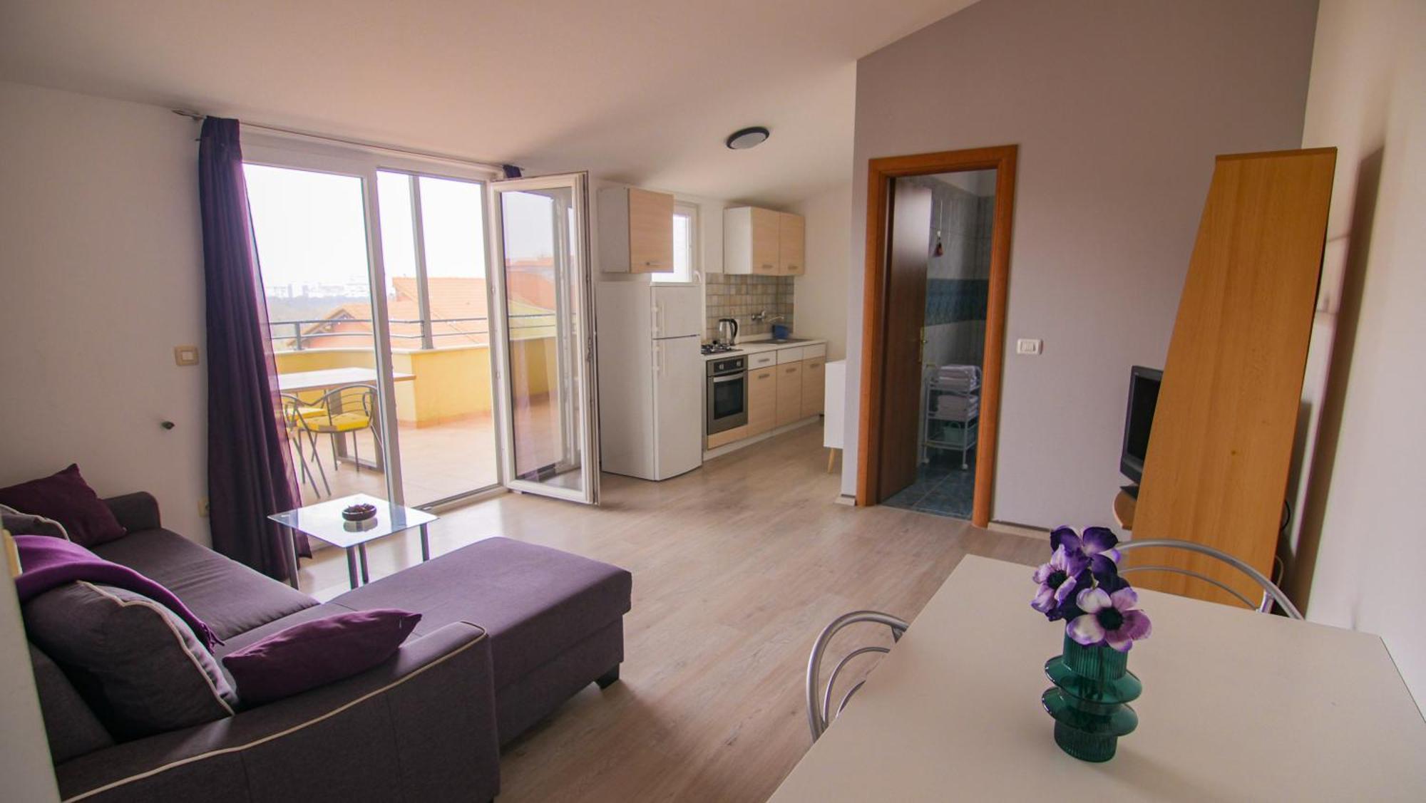 Jacqueline Apartment พูลา ภายนอก รูปภาพ
