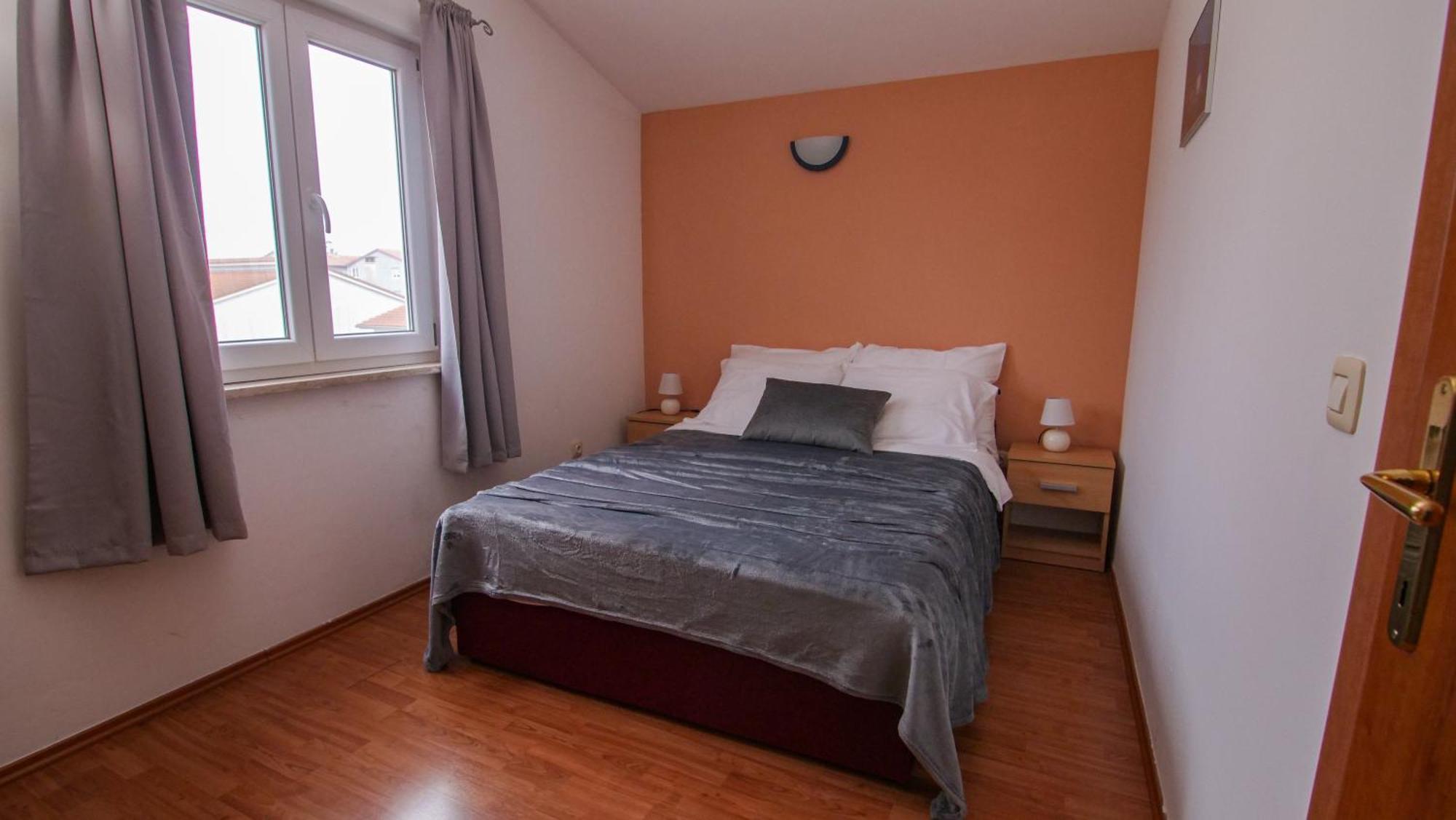 Jacqueline Apartment พูลา ภายนอก รูปภาพ